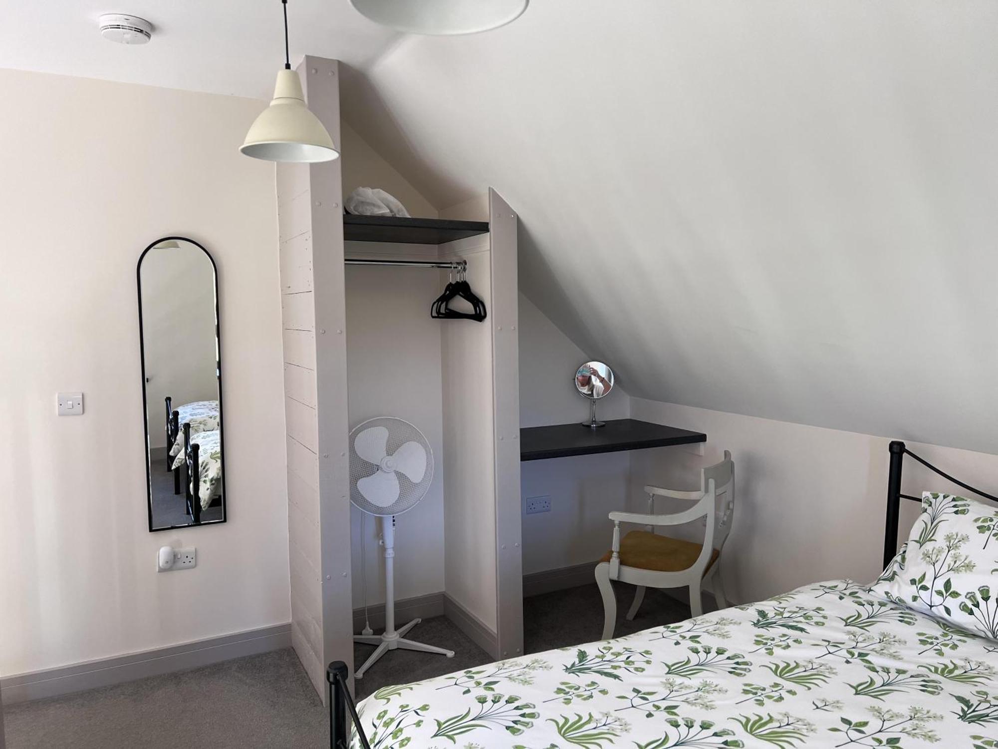 Poachers Hut - Captivating 1-Bed Cottage Shorwell Eksteriør bilde